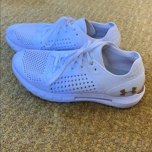 Women’s UA Hover Sonic